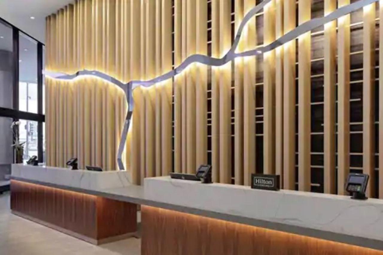 Hilton Grand Vacations Club Chicago Magnificent Mile Hotel Exterior foto